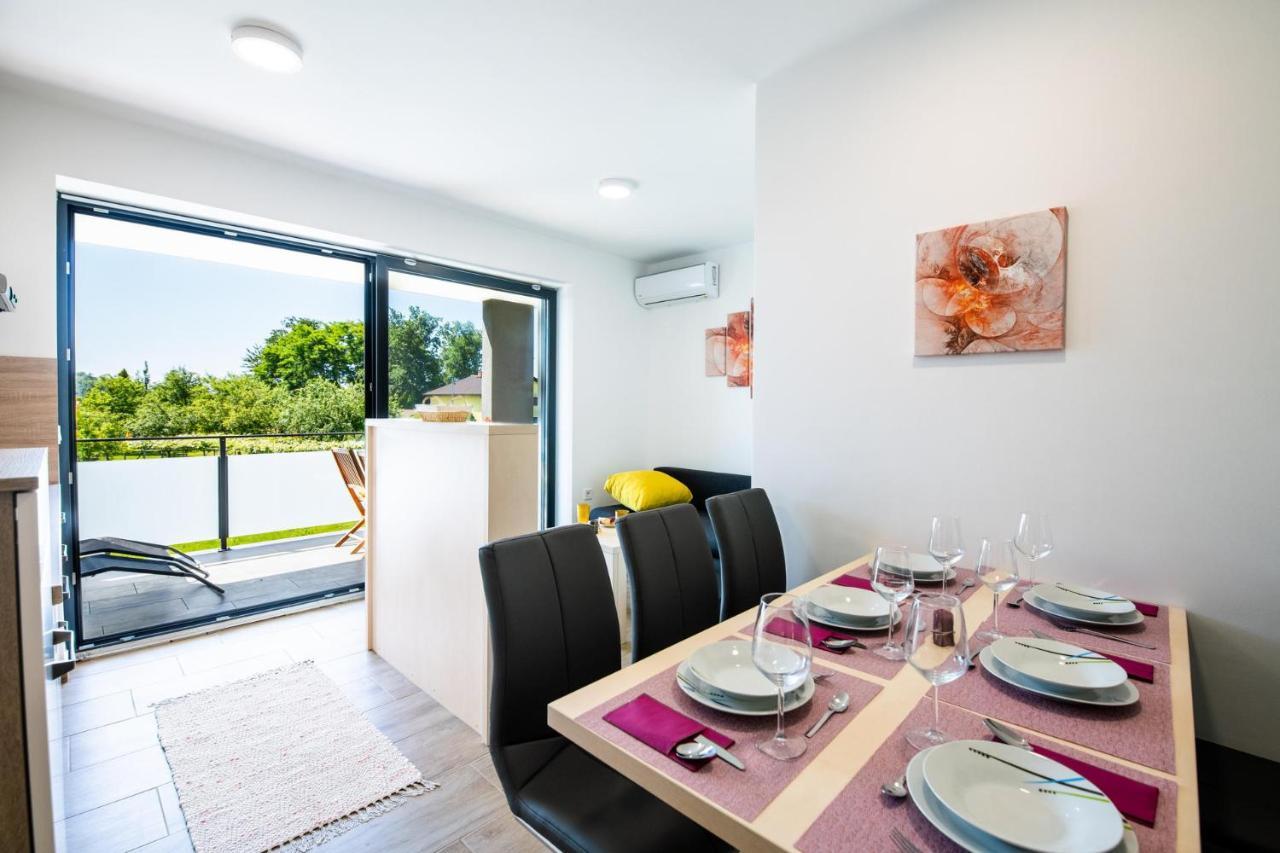 Apartmaji Banonia Verzej Luaran gambar