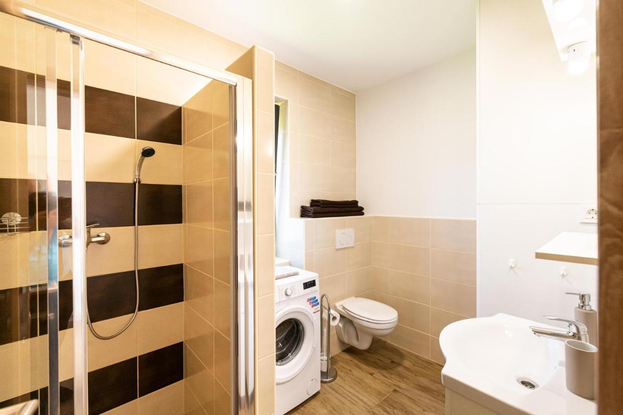 Apartmaji Banonia Verzej Luaran gambar