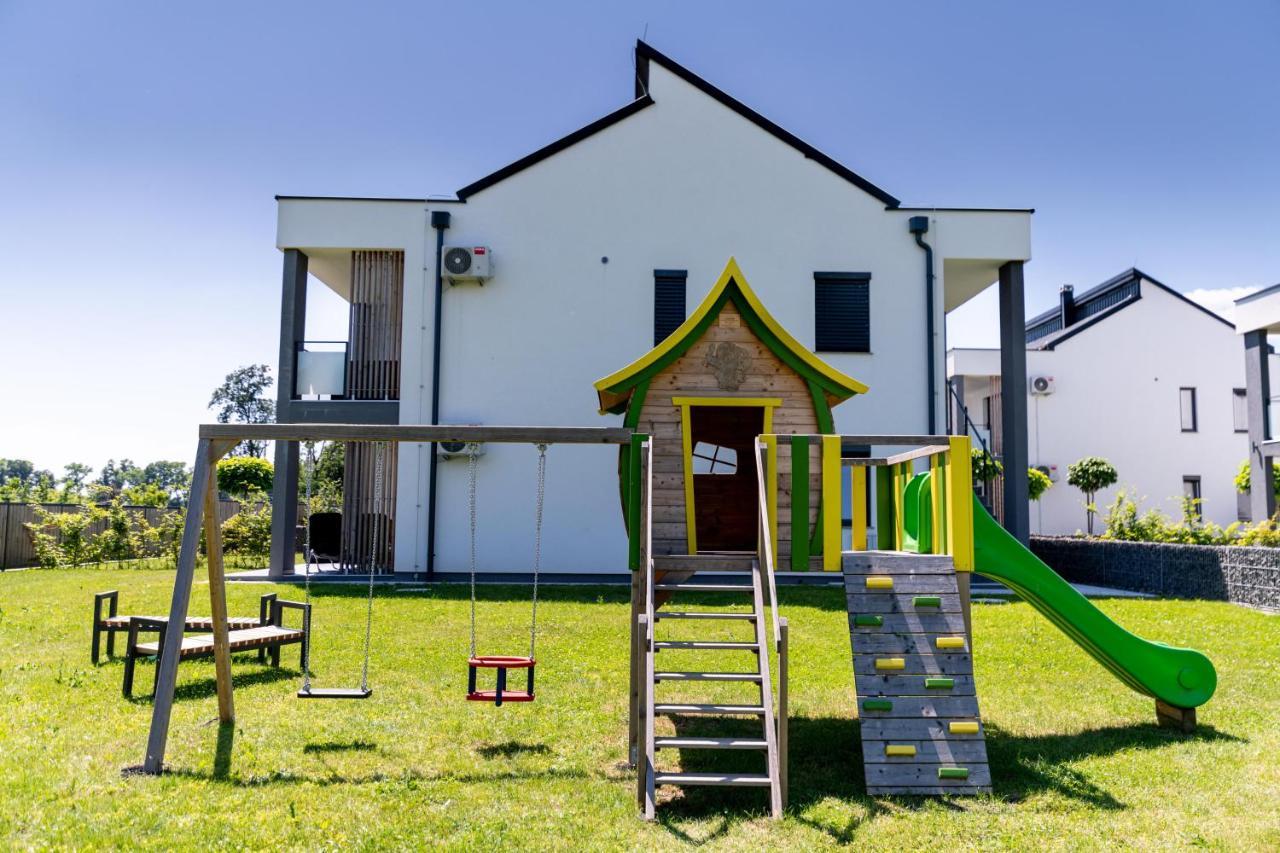 Apartmaji Banonia Verzej Luaran gambar